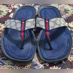 Gucci | Shoes | Gucci Gg Supreme Monogram Mens Thong Web  display picture 1
